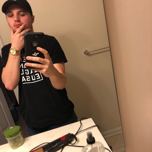 Meet your Posher, Tyler - Picture 1 of 1